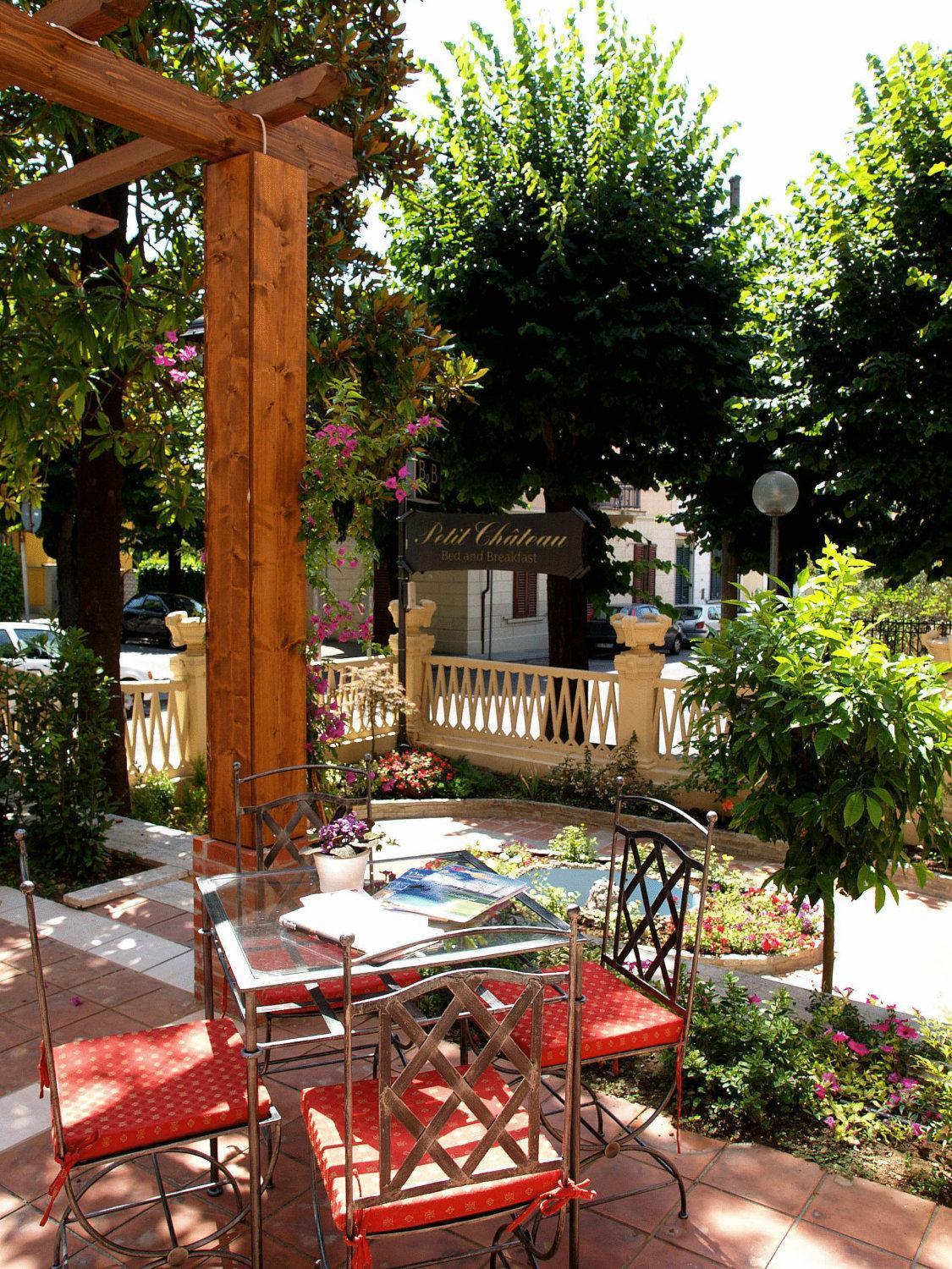Petit Chateau Montecatini Terme Exteriör bild